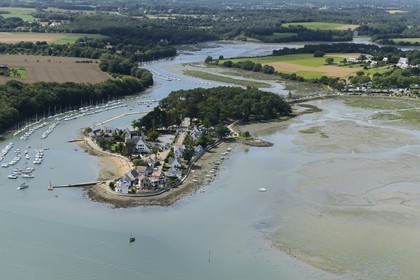 France, Morbihan (56), Golfe du Morbihan, Vannes, presqu'île et quartier de Conleau (vue aérienne)