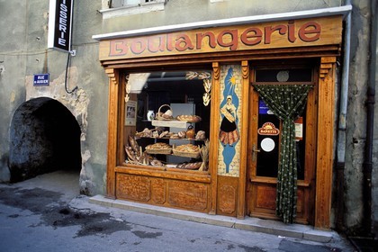 France, Vaucluse (84), Malaucène, une boulangerie (Comtat Venaissin)
