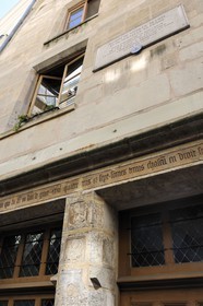 France, Paris (75), ancienne Maison de Nicolas Flamel bâtie en 1407 au 51 rue de Montmorency