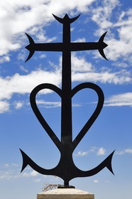 France, Bouches-du-Rhône (13), Marseille, Croix camarguaise