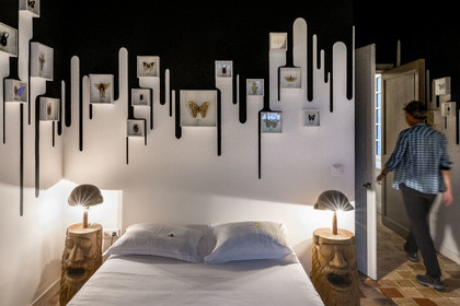 France, Loire-Atlantique (44), Saint-Jean-de-Boiseau, collection d'art contemporain Estuaire, chambres d'hotes qui sont des Chambres d'artistes au Chateau du Pé, chambre Est-il bien prudent d’envoyer des messages aux extra-terrestres ? crée par Mrzyk et Moriceau