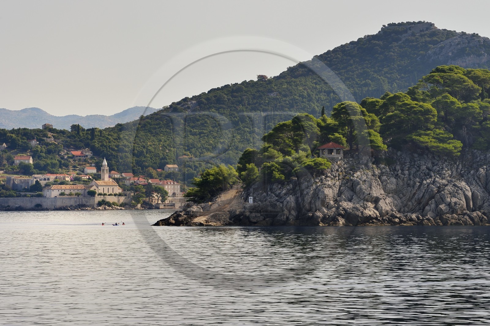 Croatie, Dalmatie, cote dalmate, monastère franciscain sur l'ile de Lopud au nord de Dubrovnik