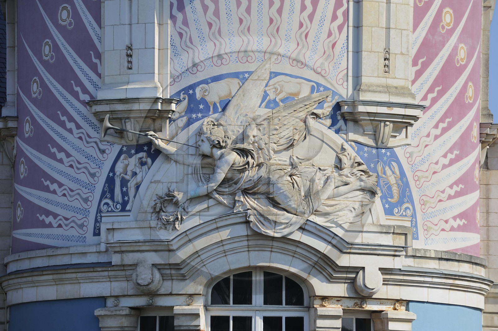 France, Loire-Atlantique (44), Nantes, la tour LU, le Lieu Unique