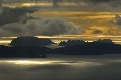 Norvège, Laponie, région du Finnmark, les Iles Soroya vers le Cap Nord (vue aérienne)