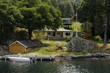 Norvège, Rogaland, région de Stavanger, Hogsforden, maisons secondaire estivale autour de l'île d'Adnoy