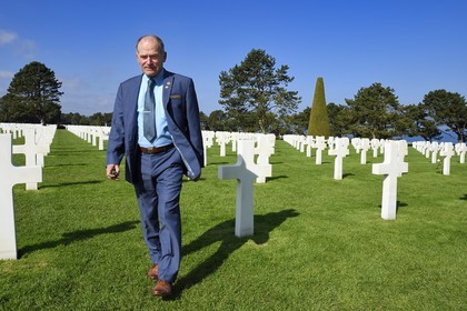France, Calvados (14), Colleville-sur-Mer, plage du débarquement de Omaha Beach, Scott Desjardins, superintendant du cimetière américain