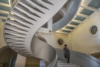 France, Paris (75), Bibliothèque Nationale de France, site Richelieu, escalier tournant du grand hall