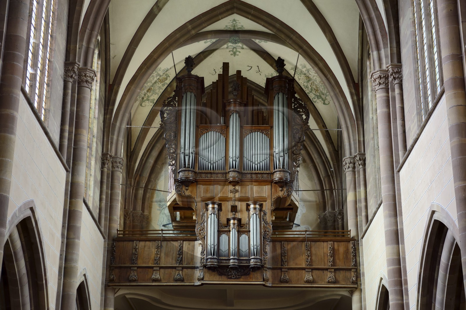France, Bas Rhin (67), Marmoutier, l'église abbatiale romane du VIème siècle, les orgues datent de 1710 et sont du célèbre facteur d'orgues André Silbermann