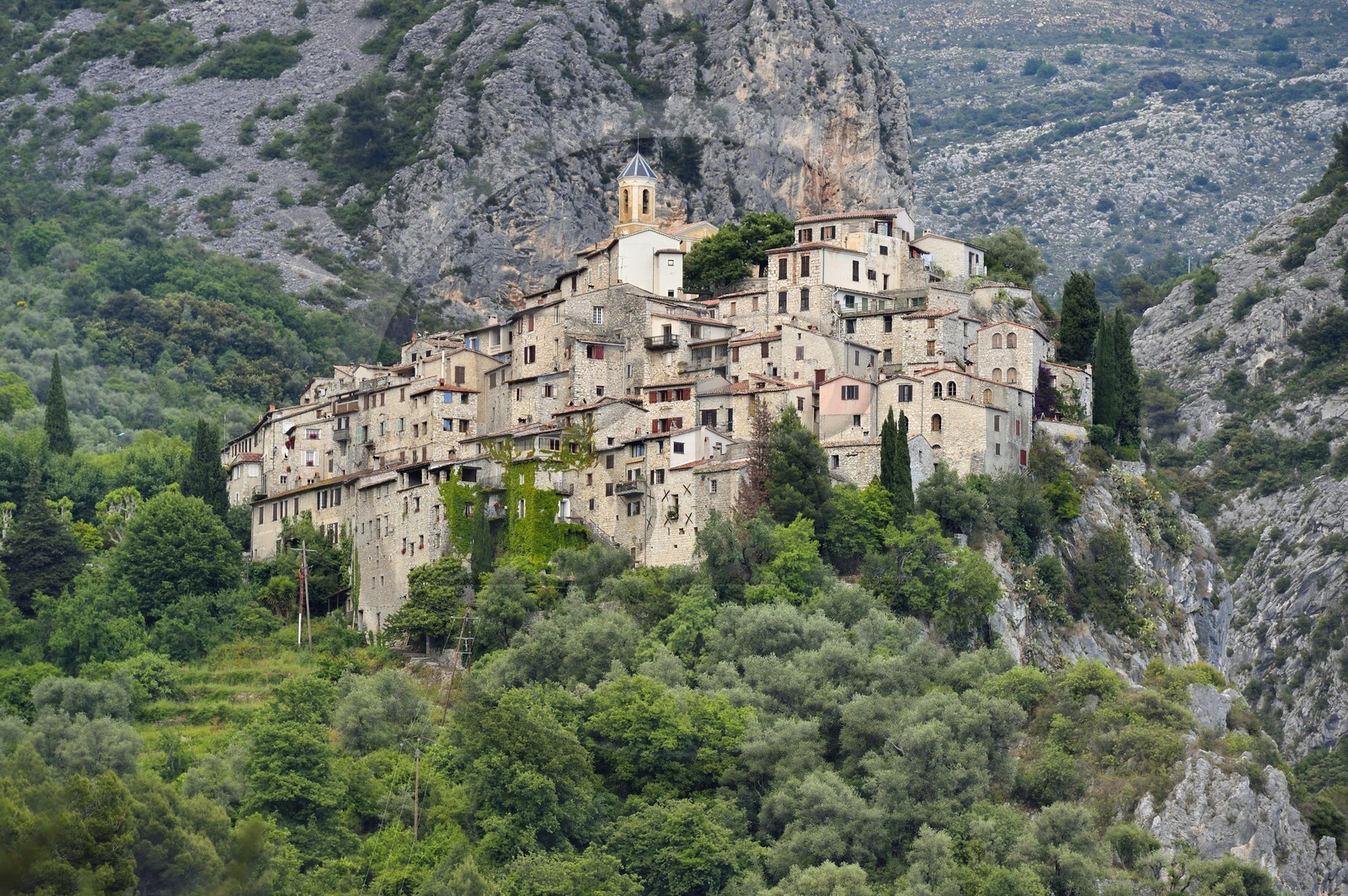 France, Alpes-Maritimes (06), le village perché de Peillon