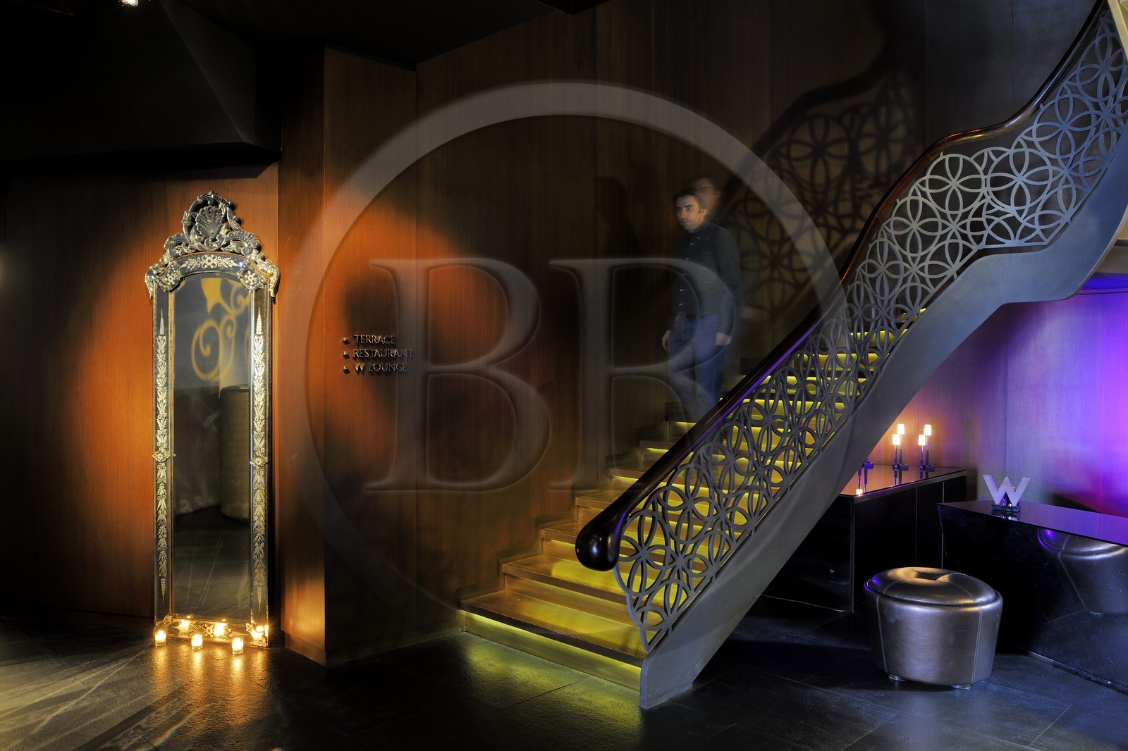 Turquie, Istanbul, quartier de Beşiktaş, lobby de l'hôtel W dans le lotissement historique de maisons en terrasse d’Akaretler