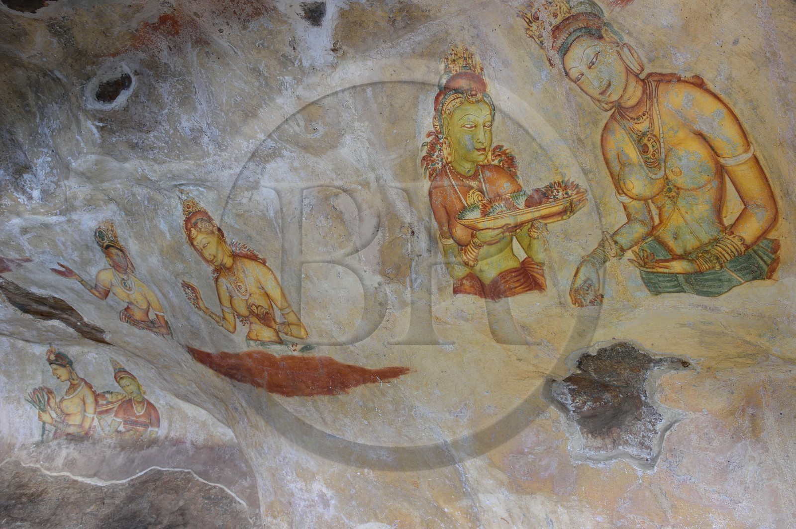 Sri Lanka, province centrale, district de Matale, Sigiriya, ville ancienne de Sigiriya classée patrimoine mondial de l'UNESCO, fresques peintes appelées Les Demoiselles de Sigiriya abritées dans une grotte du Rocher du Lion