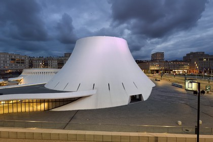France, Seine-Maritime (76), Le Havre, Centre-ville reconstruit du Havre par Auguste Perret classé Patrimoine Mondial de l'UNESCO, le Volcan réalisé par Oscar Niemeyer et première maison de la culture crée en France