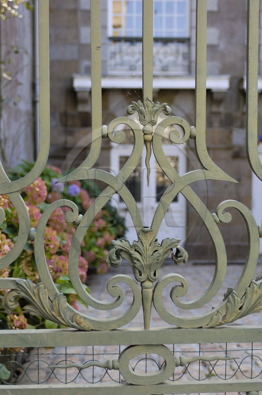 France, Manche (50), Granville, la Haute Ville, grille de l'hôtel des Le Mengnonnet anciens corsaires au 54 rue Notre Dame