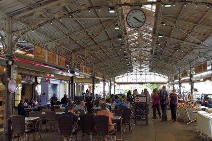 France, Alpes-Maritimes (06), Antibes, le marché provencal dans la vieille ville