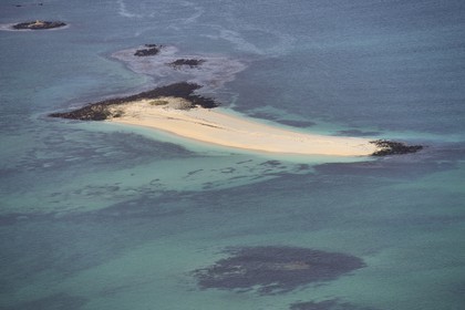 France, Finistère (29), La Foret Fouesnant, archipel des Glénan, banc de sable fin de l'Ile de Guiriden (Guériden) (vue aérienne)