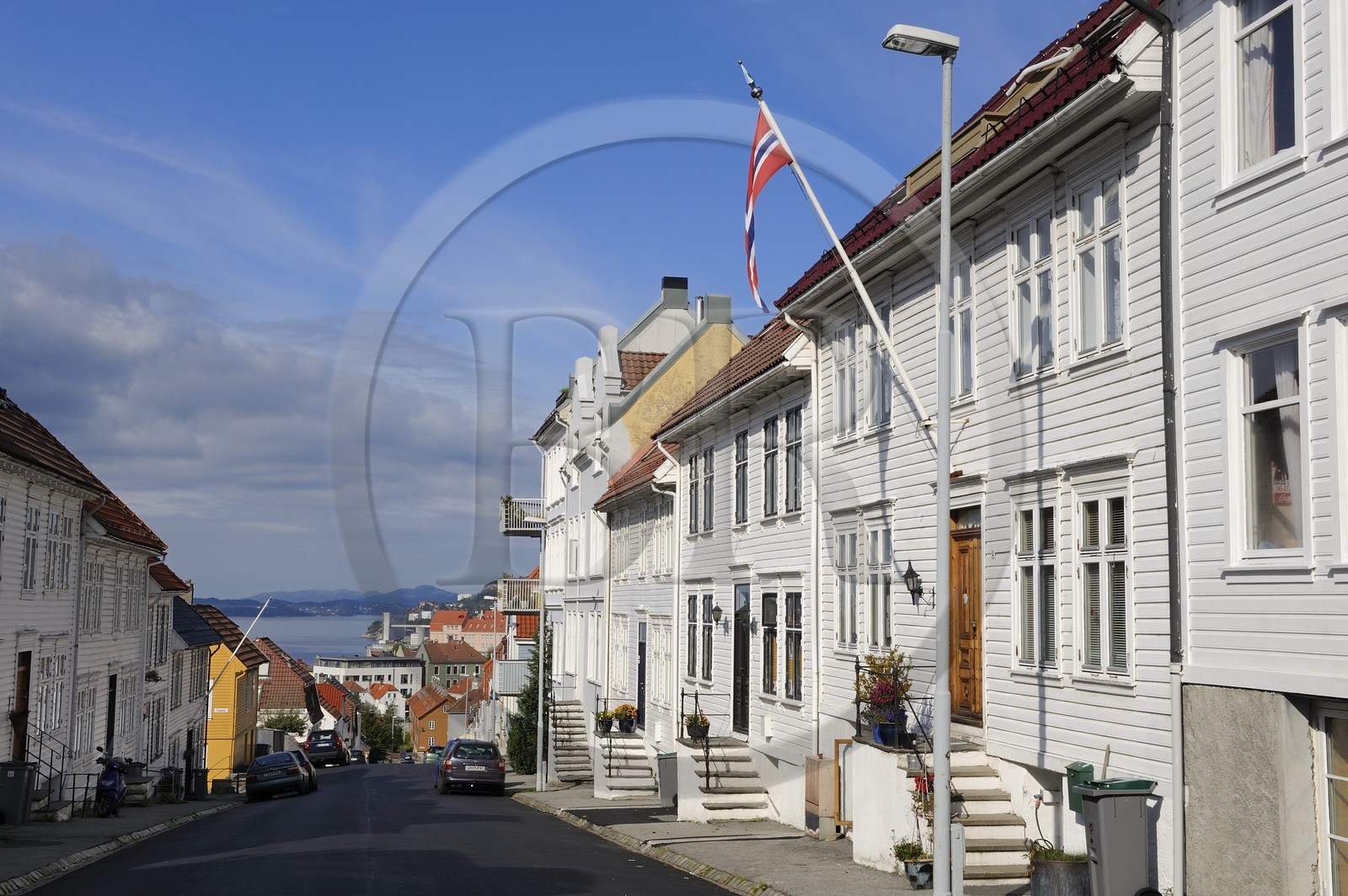 Norvège, Hordaland, Bergen, maisons en bois du quartier de Sandviken dans les hauteurs