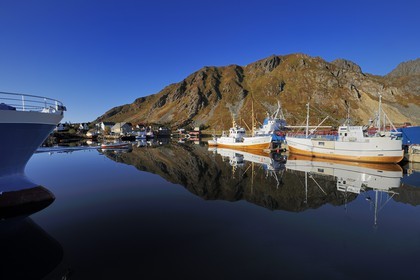 Norvège, Nordland, Iles Lofoten, port de pêche de Ballstad dans l'île de Vestvagoy