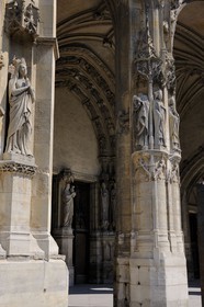 France, Paris (75), église Saint-Germain-l' Auxerrois le porche
