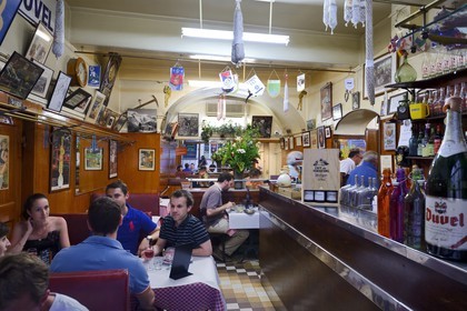 France, Rhône (69), Lyon, site historique classé Patrimoine Mondial de l'UNESCO, bouchon lyonnais le Café des Fédérations rue Major Martin