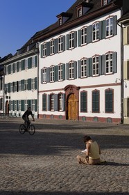 Suisse, Bâle, la place de la cathédrale Münsterplatz