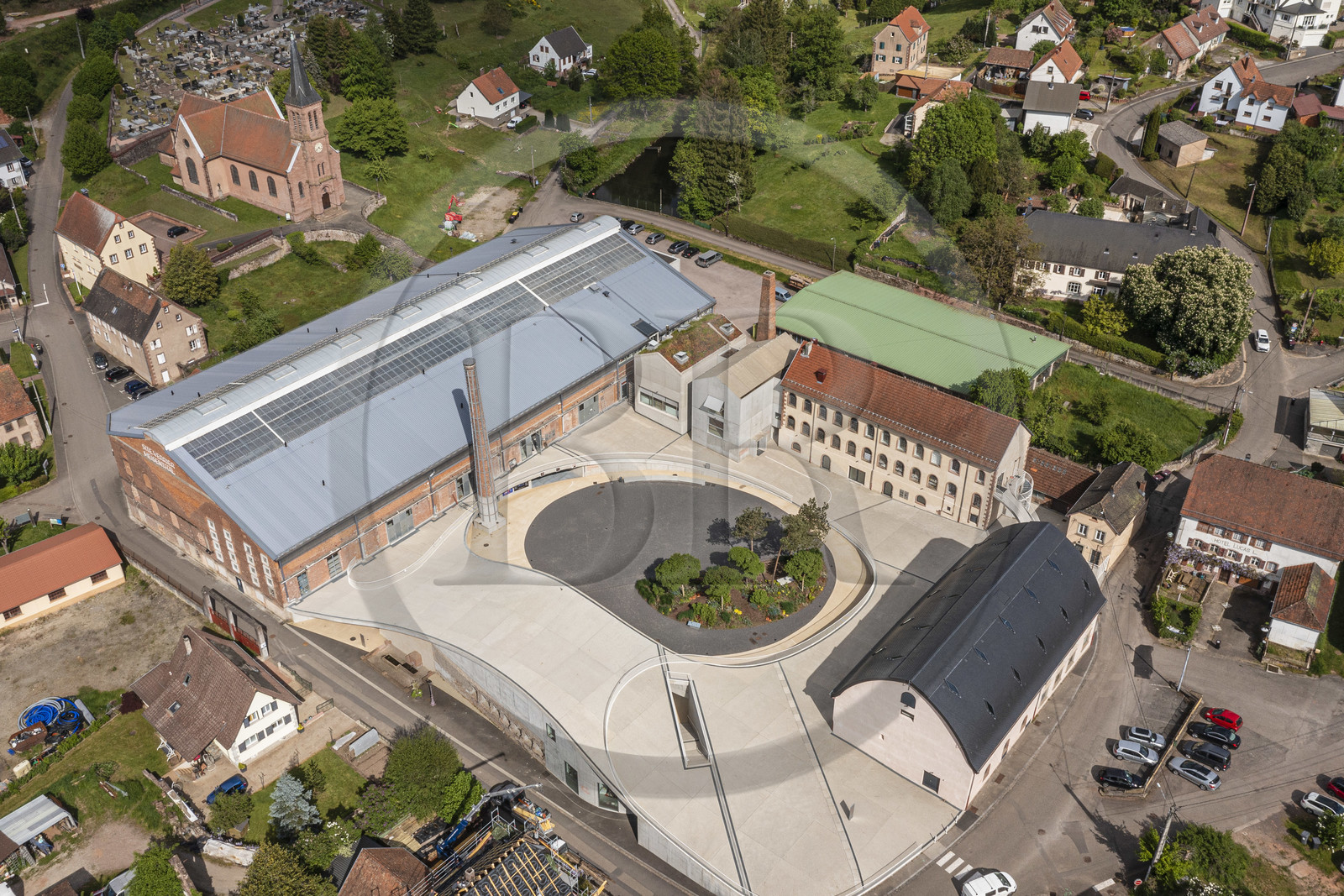 France, Moselle (57), Meisenthal, Centre international d’Art verrier (CIAV) (vue aérienne)