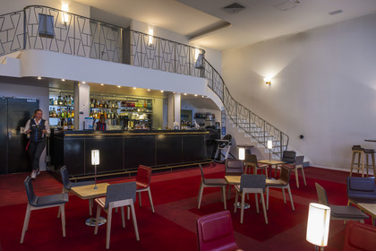 France, Loire-Atlantique (44), Saint-Nazaire, l'Escal'Atlantic dans l'ancienne base sous-marine allemande fait revivre le monde des transatlantiques, reconstitution du salon fumoir des 1re classe