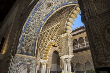 Espagne, Andalousie, Séville, Alcazar de Séville (Reales Alcazares de Sevilla), classé Patrimoine Mondial de l'UNESCO, Mudejar Palace or Palace of Pedro I, la Cour des Demoiselles (Patio de las Doncellas)