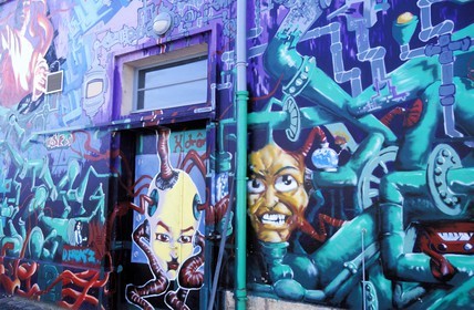 France, Saône-et-Loire (71), Châlon-sur-Saône, graffitis sur les murs de l'abattoir, espace culturel