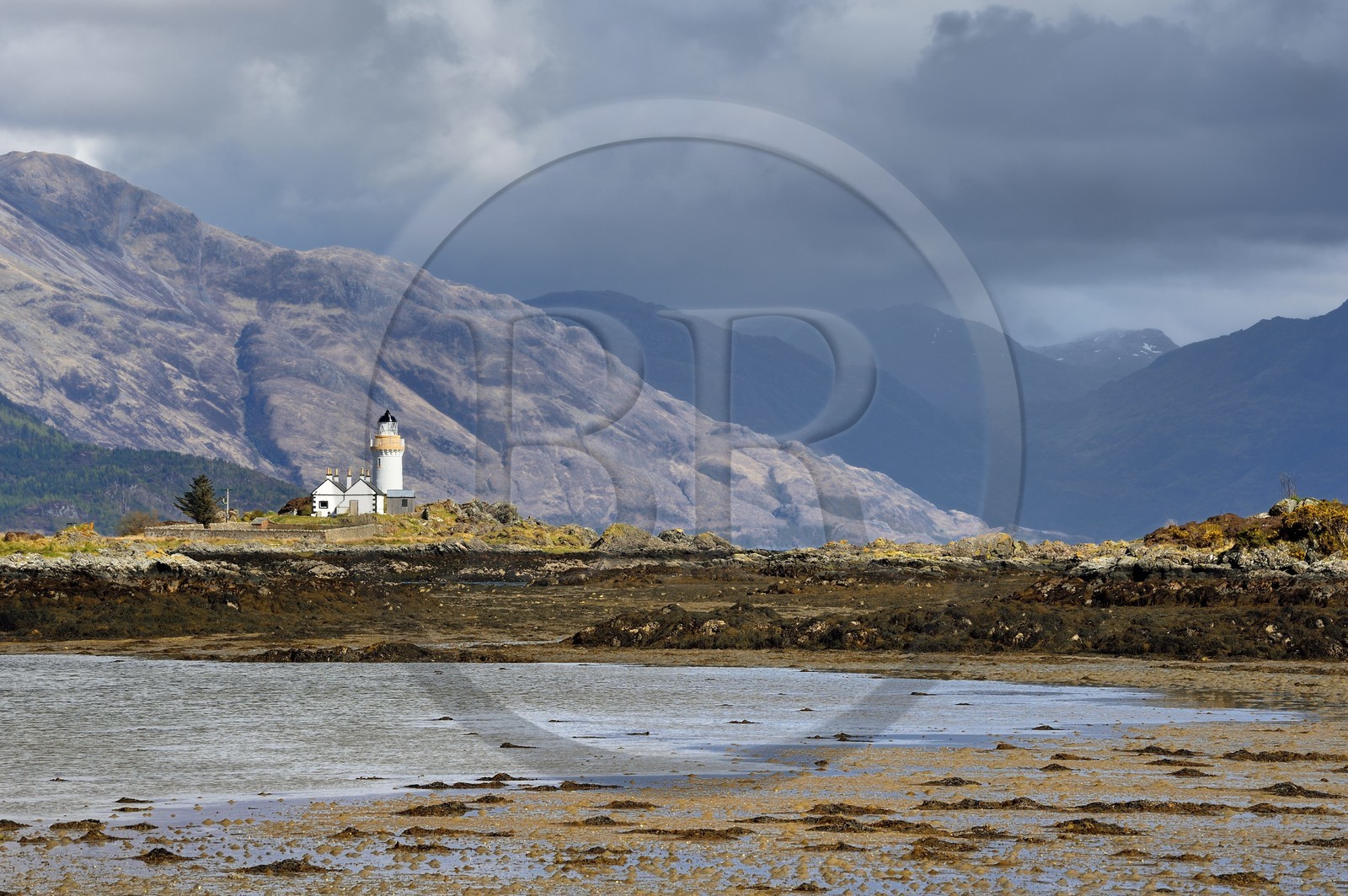 Royaume-Uni, Ecosse, région des Highlands, les Hébrides, Ile de Skye, Péninsule de Sleat, Détroit de Sleat, ile d'Ornsay, Phare d'Ornsay