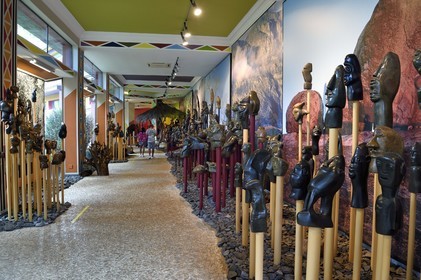 Portugal, Ile de Madère, Funchal, le jardin tropical Monte Palace, collection permanente de sculptures contemporaines du Zimbabwe (the Tengenenge experience)