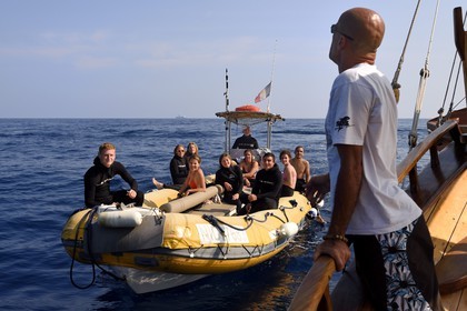 France, Alpes-Maritimes (06), Saint-Jean-Cap-Ferrat, sortie en mer sur le bateau Santo Sospir avec l'association SOS Grand Bleu pour l'observation des dauphins et des baleines dans le Sanctuaire Pelagos