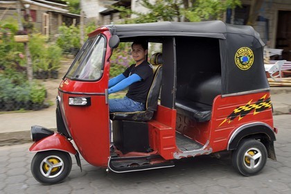 Nicaragua, Masaya, Catarina, moto-taxi appelés Caponeras
