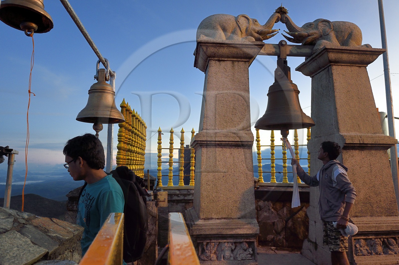 Sri Lanka, province du centre, Dalhousie, temple au sommet du Pic d'Adam (Adam's Peak)