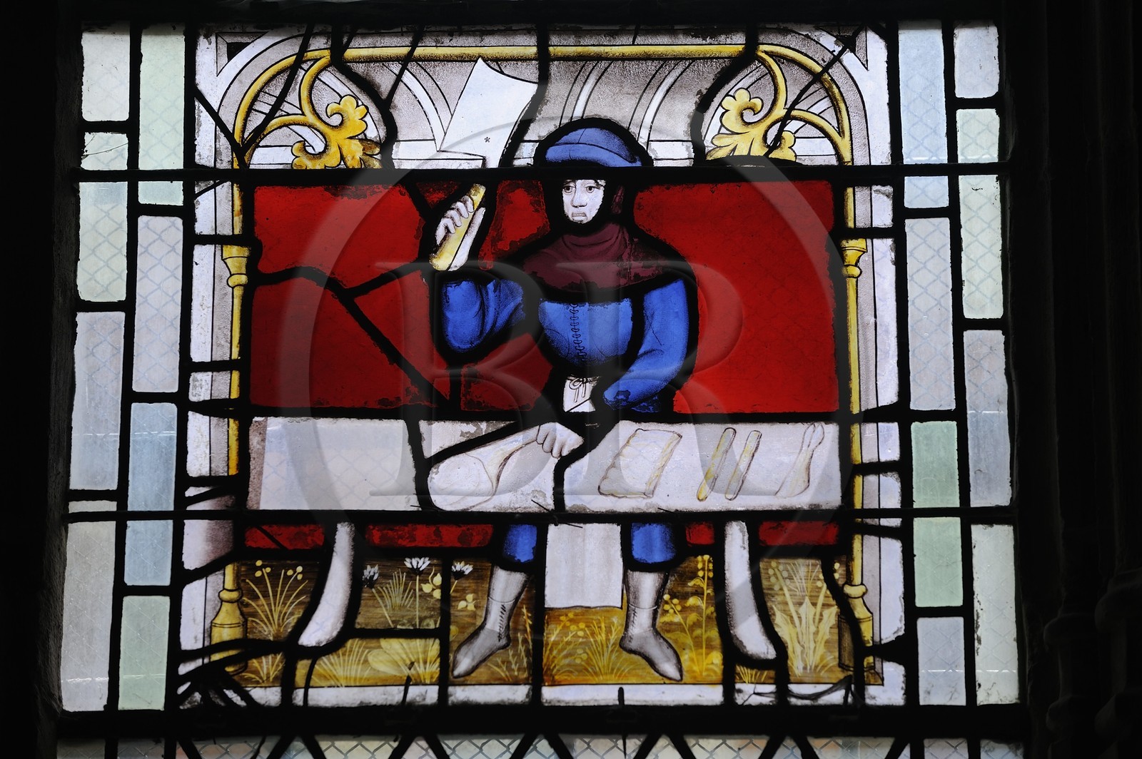 France, Côte d'Or (21), Semur-en-Auxois, l'église Notre-Dame, vitraux du 15è s. représentant des corps de métiers, les bouchers