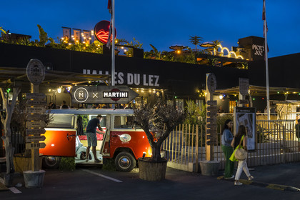 France, Hérault (34), Montpellier, Marché du Lez, les Halles du Lez associant halles alimentaires, food court et rooftop