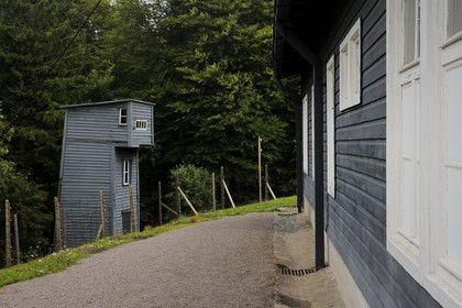 France, Bas-Rhin (67), région de Schirmeck, camp de concentration nazi du Struthof-Natzwiller, mirador de l'enceinte