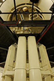 France, Bas-Rhin (67), Hunspach, la Ligne Maginot, le fort de Schoenenbourg, sous une tourelle de tir