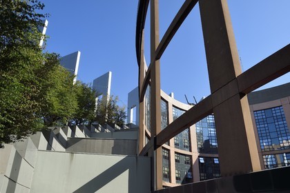 France, Bas-Rhin (67), Strasbourg, quartier européen, le Parlement européen, batiment Louise-Weiss, sommet de la tour