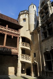 France, Côte d'Or (21), Dijon, Hôtel Chambellan rue des Forges, l'escalier à vis gothique flamboyant