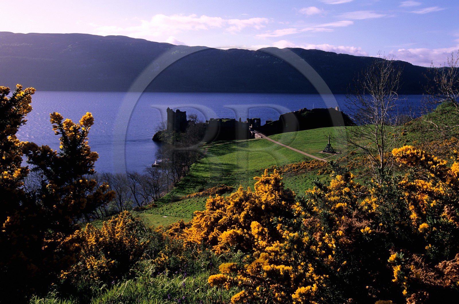 Royaume-Uni, Ecosse, région des Highlands, le Loch Ness et Urquhart Castle