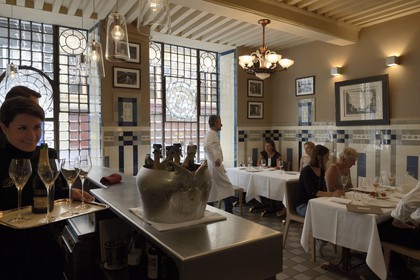 France, Rhône (69), Lyon, restaurant de la Mère Brazier fondé en 1921 par Eugénie Brazier, Mathieu Viannay Chef doublement étoilé au guide Michelin