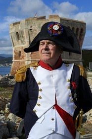 Italie, Toscane, l’Ile d’Elbe, Portoferraio, la Tour Torre del Martello à l'entrée du vieux Port