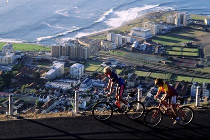 Afrique du Sud, péninsule du Cap, randonnée en VTT à Signal hill près de la ville du Cap