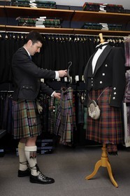 Royaume-Uni, Ecosse, région des Highlands, Inverness, Highland House of Fraser, Kilt maker & Supplier of Highland Dress