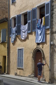 France, Var (83), Draguignan, porte d'immeuble rue de l'Observance