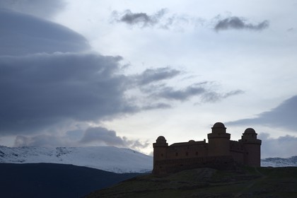 Espagne, Andalousie, province de Grenade, Sierra Nevada, La Calahorra, château de La Calahorra, ancienne forteresse d'époque musulmane remaniée au XVIe siècle en style Renaissance
