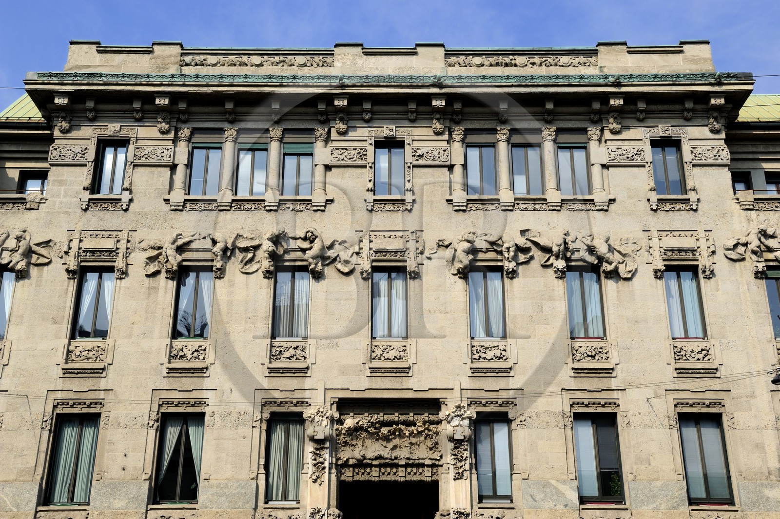 Italie, Lombardie, Milan, Palazzo Castiglioni (1901-1903) est un palais de style Art Nouveau conçus par Giuseppe Sommaruga