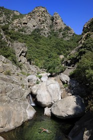 France, Hérault (34), Mons la Trivalle,  les gorges d'Héric dans le massif du Caroux au cœur du Parc naturel régional du Haut-Languedoc
