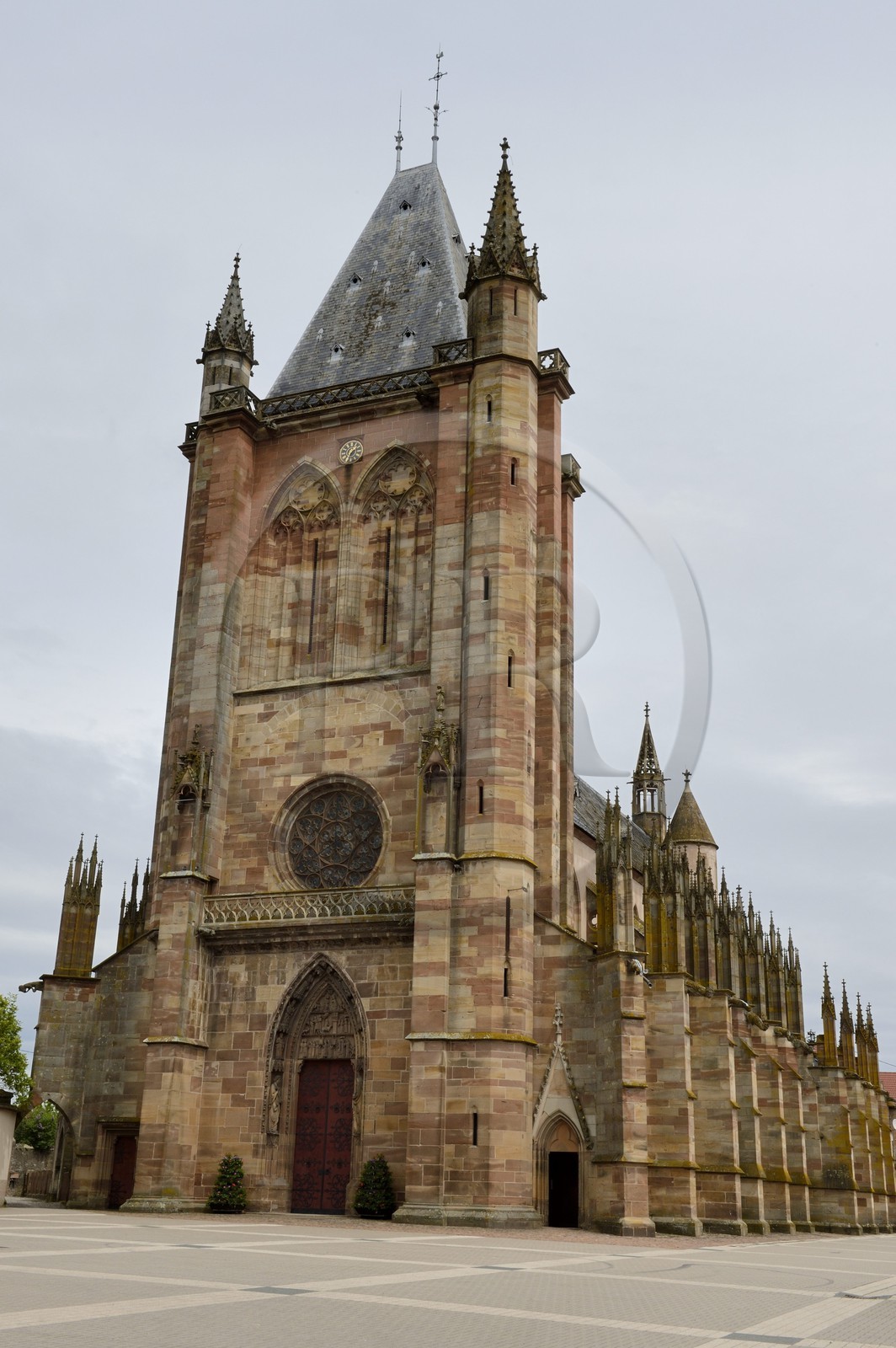 France, Bas-Rhin (67), Niederhaslach, collégiale Saint-Florent