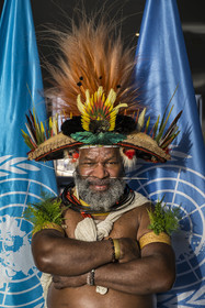 France, Paris (75), siège de l'UNESCO, conférence à l'Université de la Terre du 25 novembre 2022, le chef Papou Mundiya Kepanga